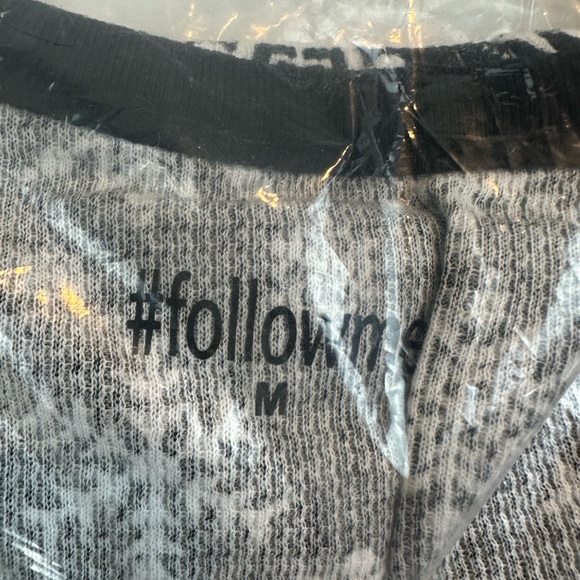 #followme Women's Jogger Pajama Pants Set Snowflake- Black (UNOPENED) - Picture 4 of 5